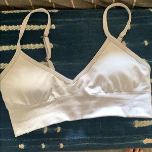 Lululemon Ebb to street bra size 8 EUC